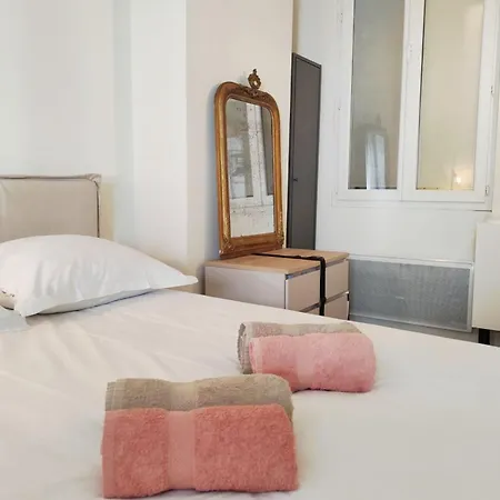 Apartment Near Basilique Saint-michel Bordeaux